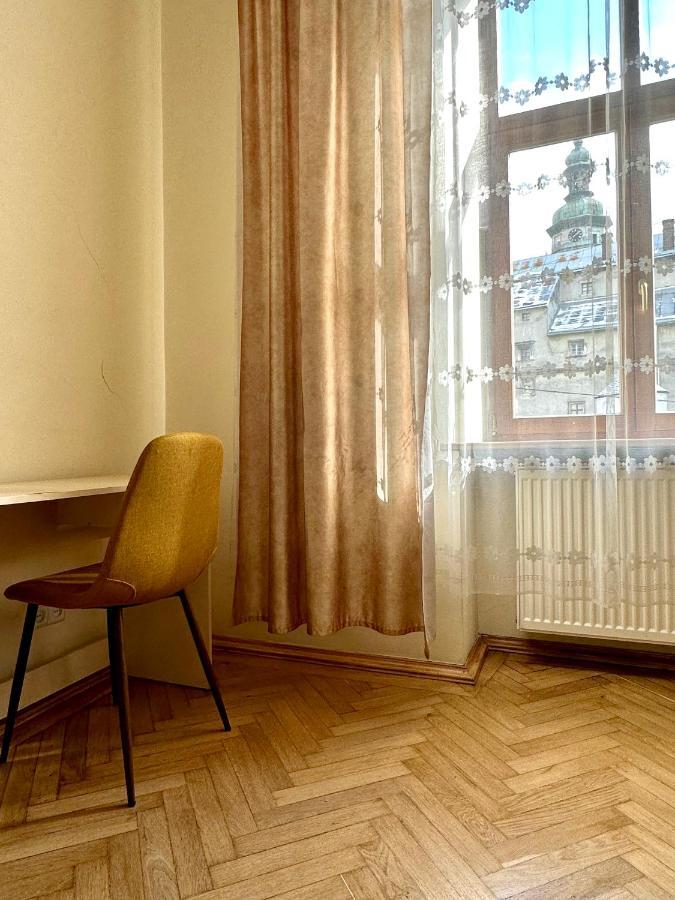 Romantic Apartments - Оn Valova Street Λβιβ Εξωτερικό φωτογραφία