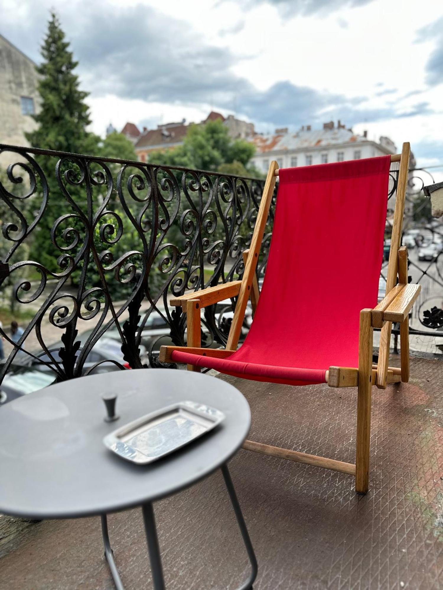 Romantic Apartments - Оn Valova Street Λβιβ Εξωτερικό φωτογραφία