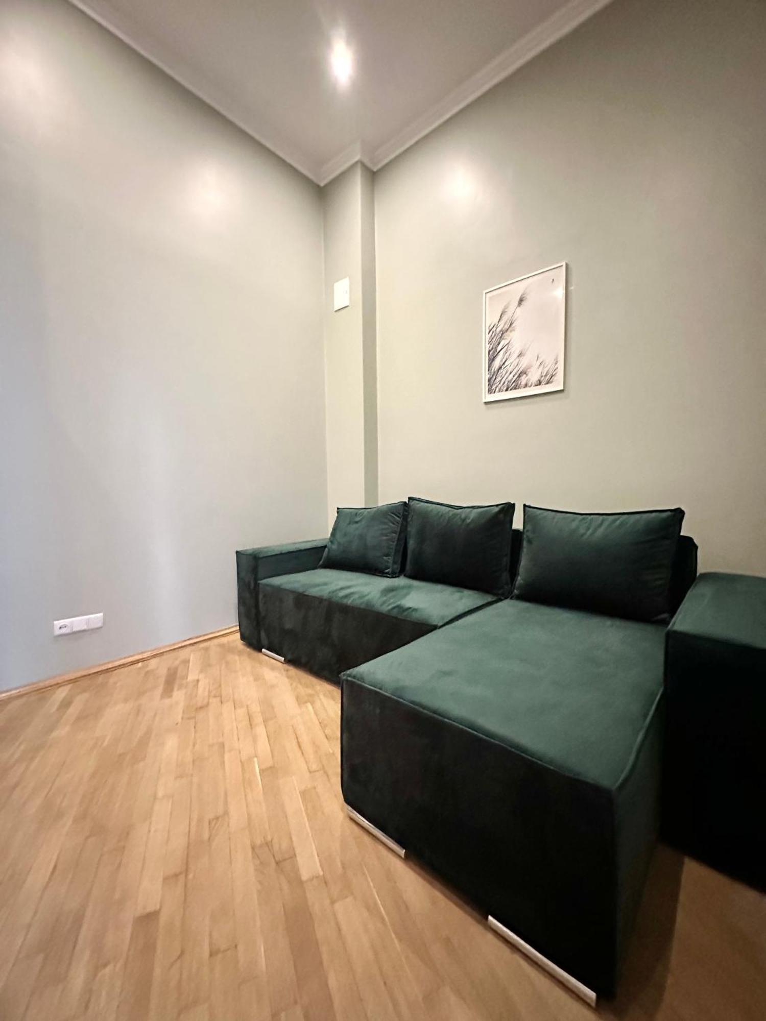 Romantic Apartments - Оn Valova Street Λβιβ Εξωτερικό φωτογραφία