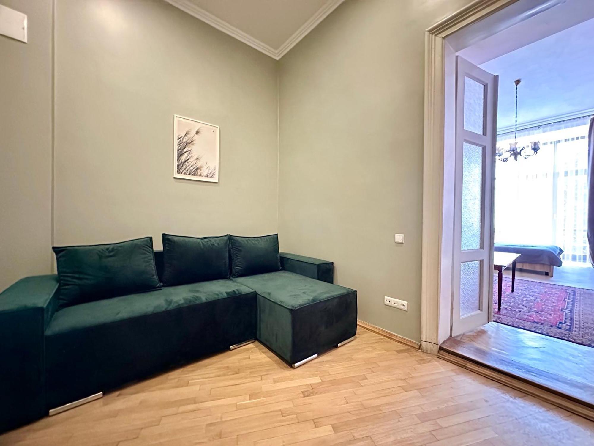 Romantic Apartments - Оn Valova Street Λβιβ Εξωτερικό φωτογραφία