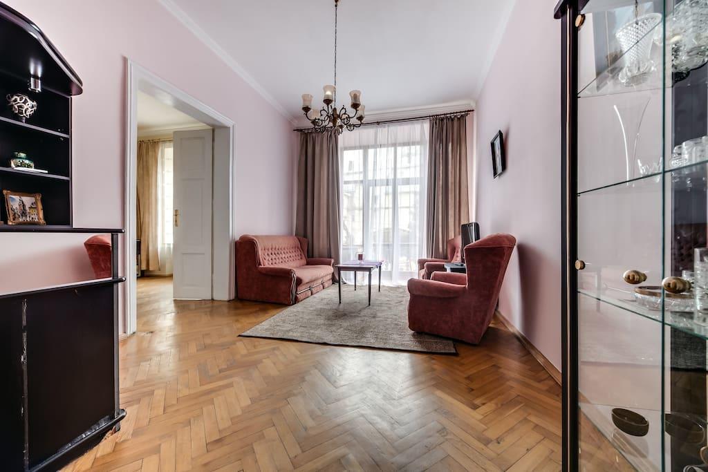 Romantic Apartments - Оn Valova Street Λβιβ Εξωτερικό φωτογραφία